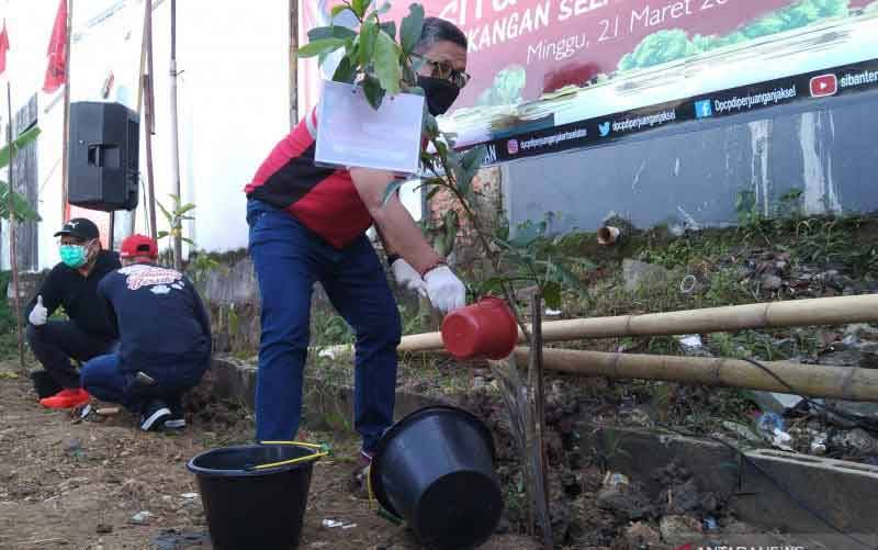 Sekjen PDIP: Banyak Pemburu Rente di Belakang Impor