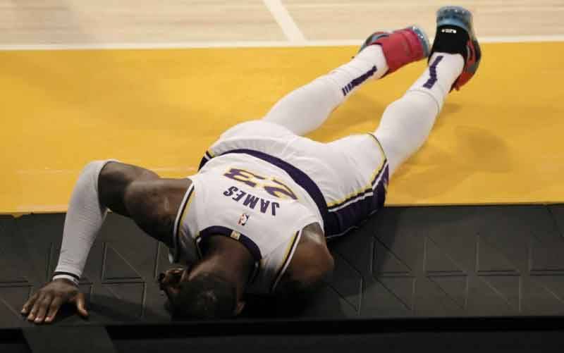 LeBron James Terancam Absen 6 Pekan Akibat Cedera Pergelangan Kaki