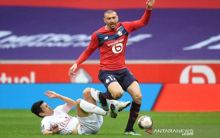 Lille Tergelincir Dipecundangi Nimes