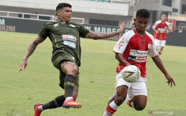 Pelatih Tira Persikabo Sebut Ciro Alves Masih Perlu Berdaptasi