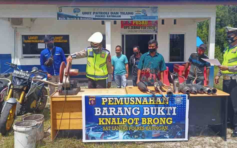 Ganggu Ketertiban Umum,  Satlantas Polres Katingan Tindak Pengemudi Motor Knalpot Bising