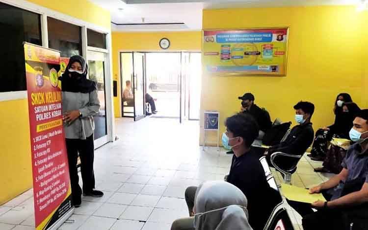 Satintelkam Polres Kotawaringin Barat Gencarkan Sosialisasi Program SKCK Keliling