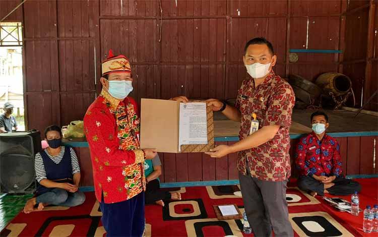 Dinas Pariwisata Lamandau Resmikan Pokdarwis Kubau Mandang Desa Lubuk Hiju
