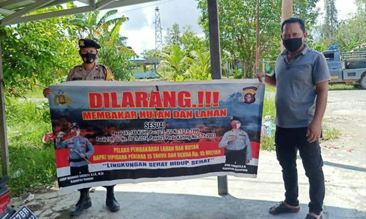 Anggota Polsek Basarang Gencar Ajak Masyarakat Cegah Karhutla