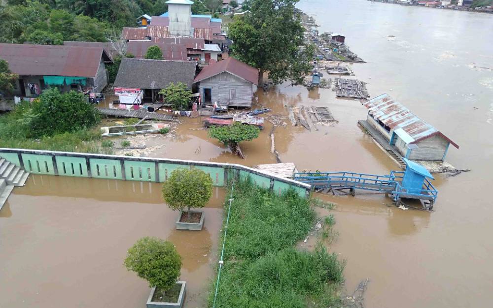 Debit Air Sungai Katingan di Kasongan Terus Meluap