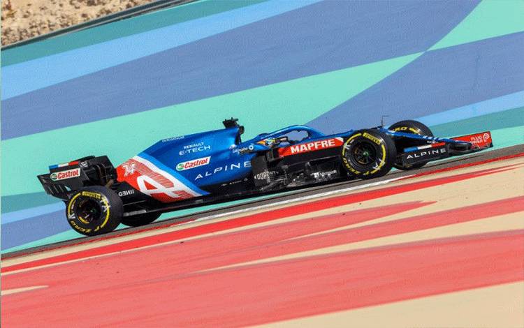 Bungkus Sandwich Biang Kerok Alonso Gagal Finis di Bahrain