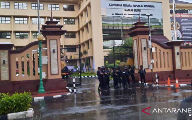 Teror di Mabes Polri Simbol Tantangan Terbuka Teroris