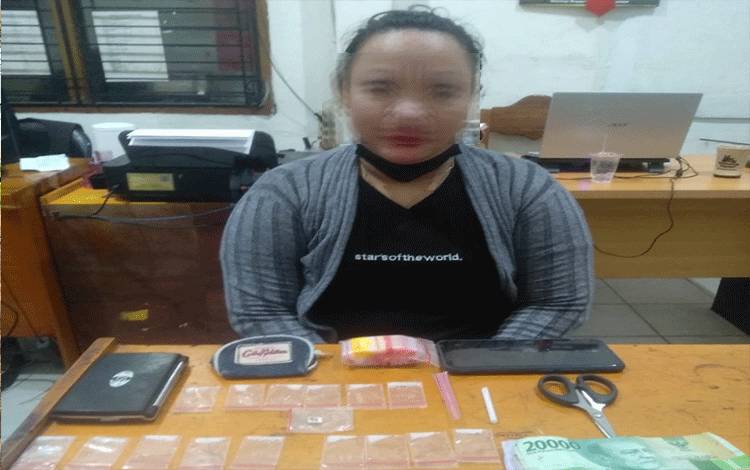 Perempuan Asal Jalan Usman Harun IV Sampit ini Ditangkap Karena Edarkan Sabu