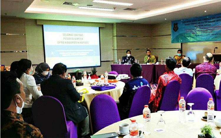 Optimalkan Pelaksanaan Tupoksi, Anggota DPRD Kapuas Ikuti Bimtek