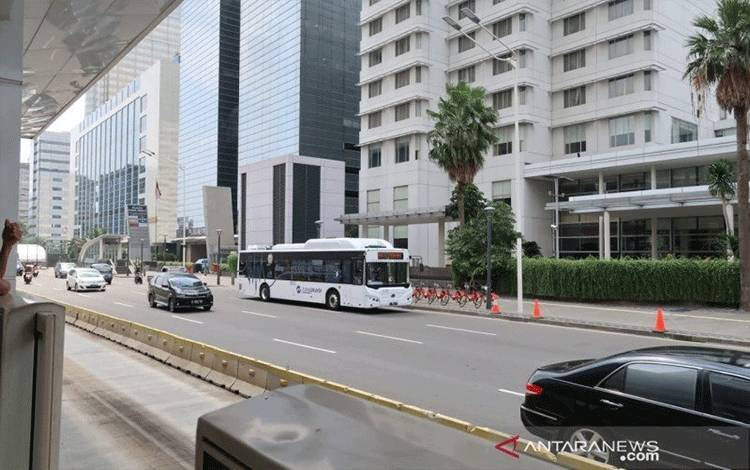 Menhub: Pemerintah Gandeng Bank Dunia Siapkan Peta Jalan Mobil Listrik