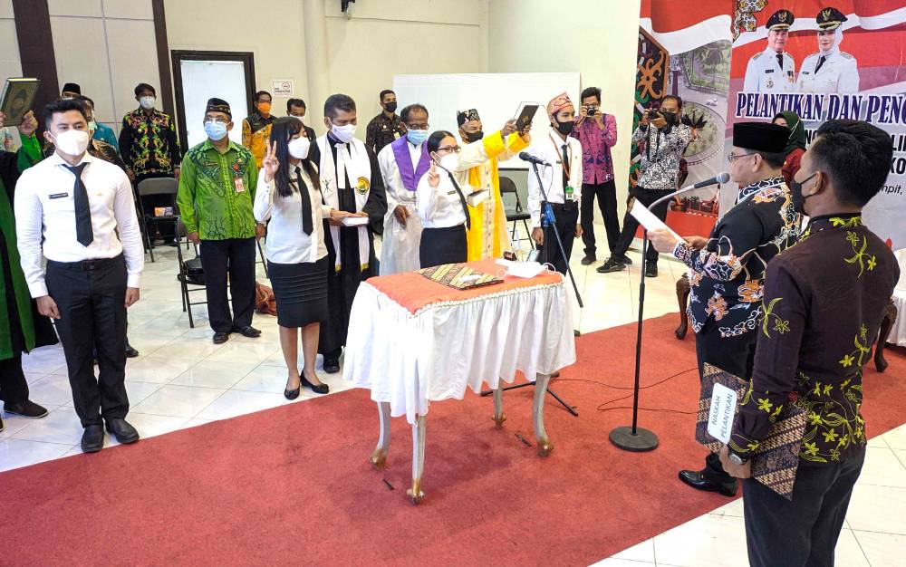 Bupati Kotim Lantik 170 Pejabat Fungsional Secara Daring