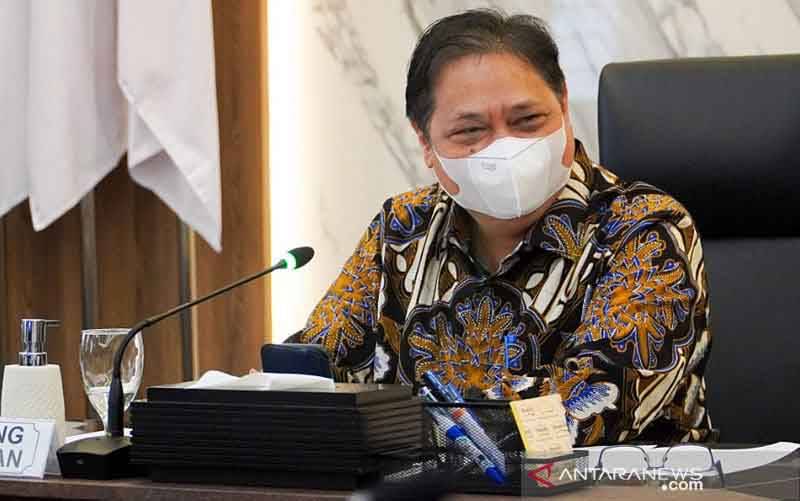 Airlangga Harapkan Komitmen Pengusaha Bayar THR bagi Pegawai