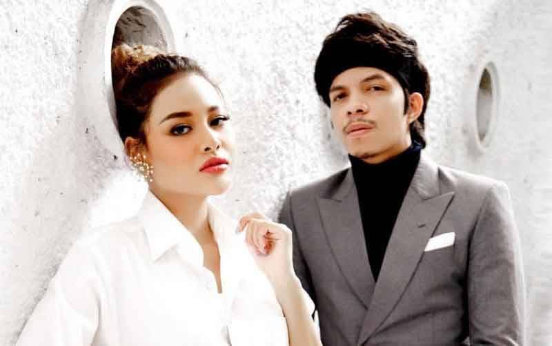 Atta - Aurel Resmi Jadi Pasangan Suami Istri