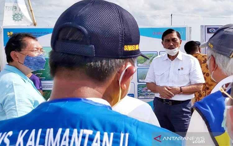 Menko Luhut Minta Universitas Dilibatkan pada Pengembangan Food Estate