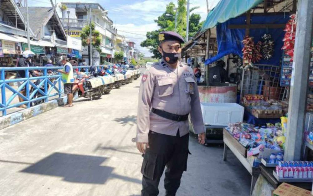 Cegah Gangguan Kamtibmas, Personel Polsek Selat Lakukan Patroli