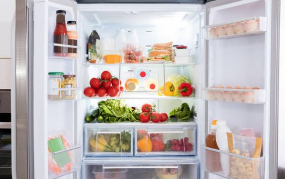 5 Tips Mengatur Isi Kulkas dengan Makanan Sehat