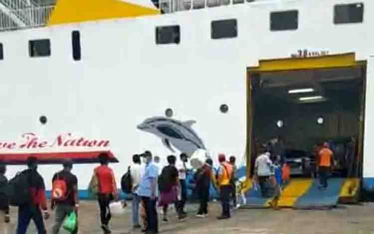 Penumpang Kapal di Pelabuhan Kumai Naik 20 Persen