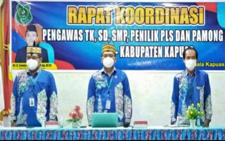Kadisdik Kapuas: Pengawas Sekolah dan Penilik PLS Berperan dalam Kelancaran Pembelajaran Masa Pandemi