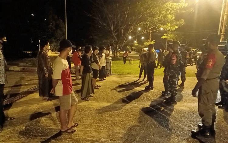 Tim Gabungan Penegakan Hukum Murung Raya Terus Razia Prokes