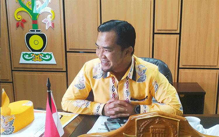 Dewan Minta Kepala Desa Baru Mampu Jalin Komunikasi yang Baik