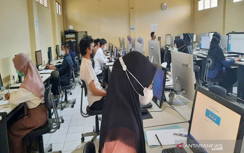 9.580 Orang Bersaing Masuk Universitas Lambung Mangkurat di Jalur SBMPTN