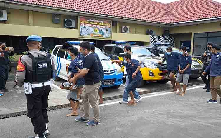 5 Pencuri Sarang Walet Ditembak, ini Sebabnya