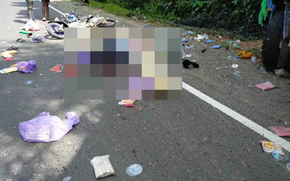 Truk Petikemas Trabrak Scoopy, Suami Tewas Istri Luka-luka