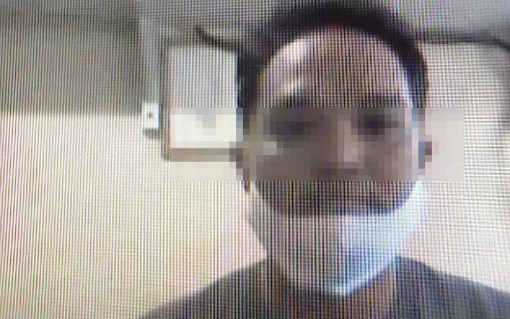 Penambang Emas dan Zirkon Ditangkap saat Bekerja