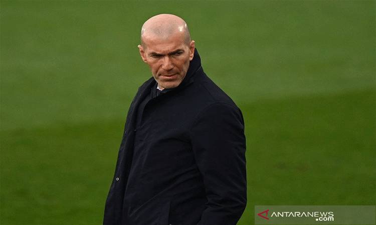 Zidane Bela Ronaldo Tinggalkan Timnas Portugal