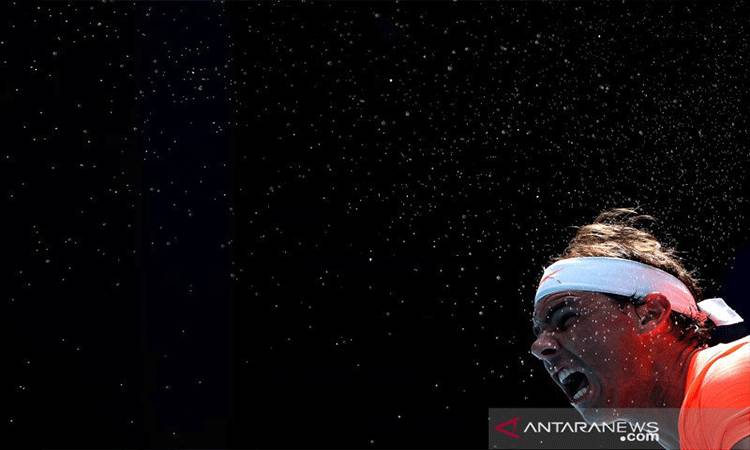 Nadal Tak Khawatir Tertular COVID-19 Setelah Latihan Bersama Medvedev