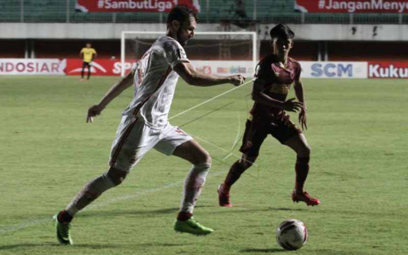 Pelatih Persija Akui Pertahanan PSM Makassar Sangat Kokoh