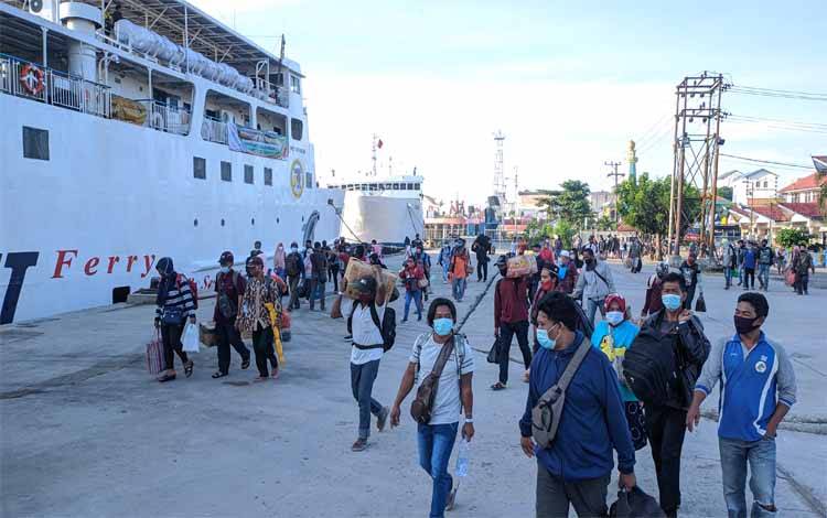 Sepi, Kapal Laut Hanya Angkut 500 Penumpang dari Pelabuhan Sampit