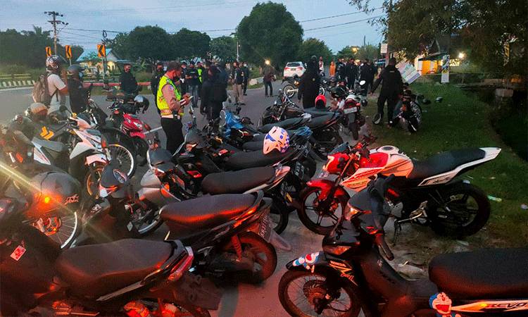 Belasan Remaja dan Puluhan Motor Kembali Diamankan Polisi Karena Balapan Liar?