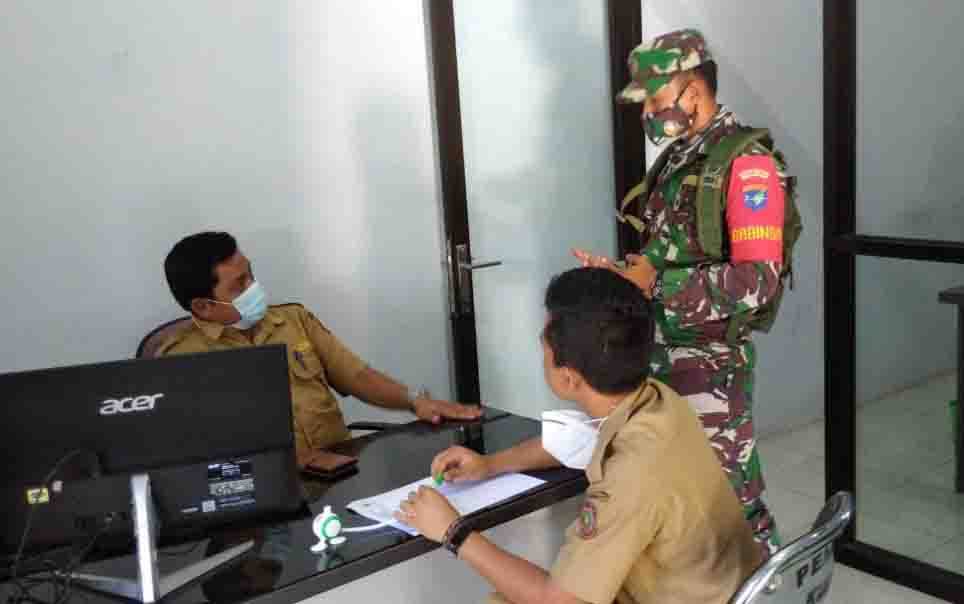 Koramil Kumai Siap Lakukan Pendampingan untuk Dukung Terlaksananya Sanitasi Desa