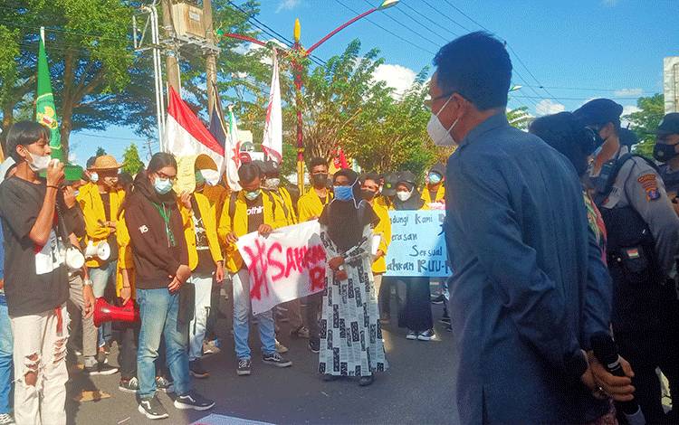 Aliansi Mahasiswa Gelar Aksi Damai Desak Pemerintah Sahkan RUU Penghapusan Kekerasan Seksual