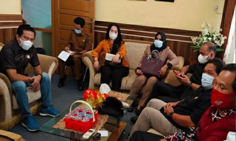 Komisi II DPRD Kapuas Kunker ke Banjarmasin Bahas Retribusi Pasar