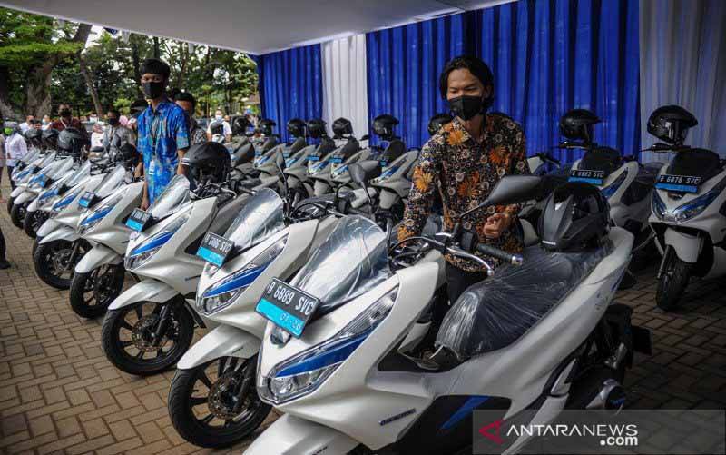 Pemerintah Targetkan 2 juta Sepeda Motor Listrik pada 2025