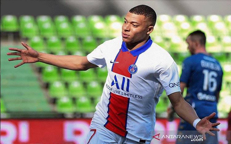 PSG Rebut Puncak Setelah Pecundangi Metz
