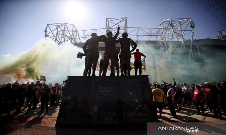 Fans Manchester United Protes Kepemilikan Keluarga Glazer
