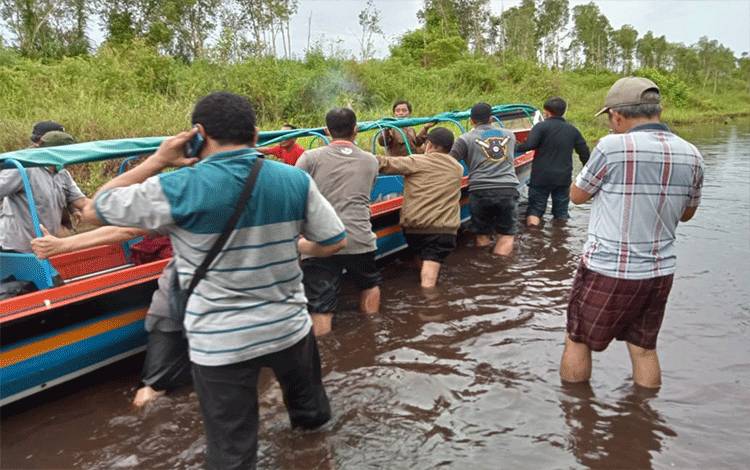 Kerukan Hantipan di Katingan Kuala Menuju Sampit Surut,? Warga Makin Terisolasi