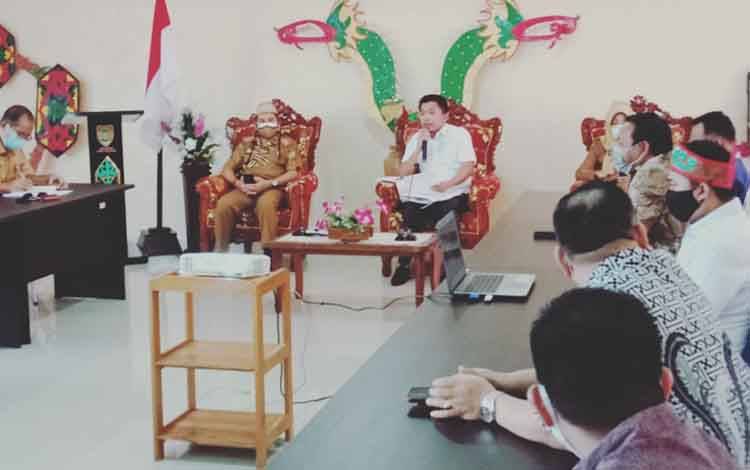 DPRD Kotabaru Kaji Banding Ekonomi Kreatif ke Disbudpar Kalteng
