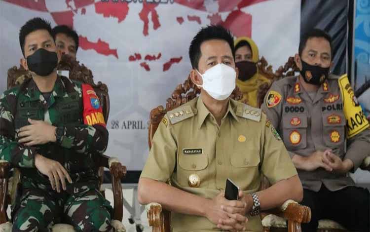 Jajaran Pemkab Barito Utara Ikuti Vidcon Arahan Presiden RI