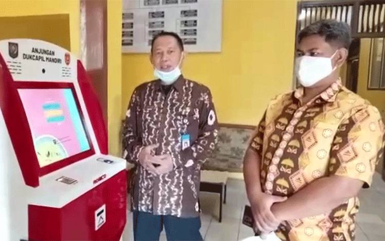 Kobar Miliki Anjungan Dukcapil Mandiri, Masyarakat Bisa Cetak KTP Sendiri