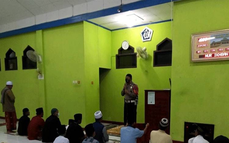 Berikan Rasa Aman, Kapolres Kobar Terjunkan Personel di Setiap Masjid Selama Ramadan