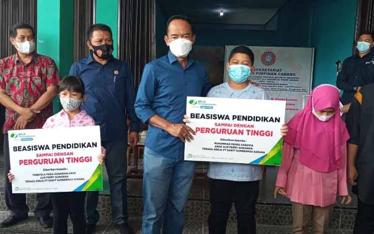 Anggota DPR RI Asal Kobar Ingatkan Buruh untuk Siap Beradaptasi Dengan Perkembangan Teknologi