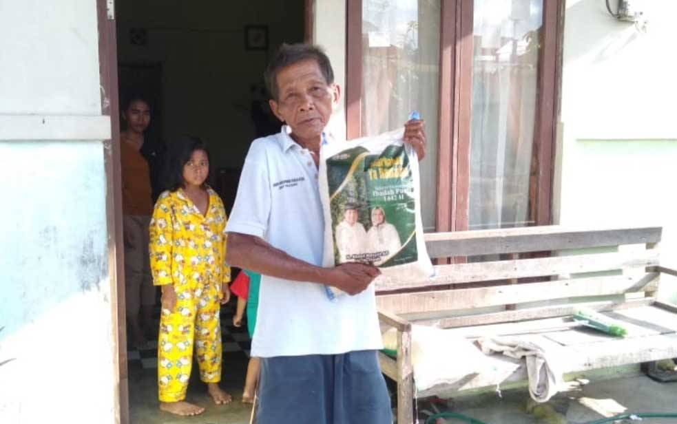 3 Ton Beras Zakat H Abdul Rasyid AS Didistribusikan ke Kecamatan Jekan Raya