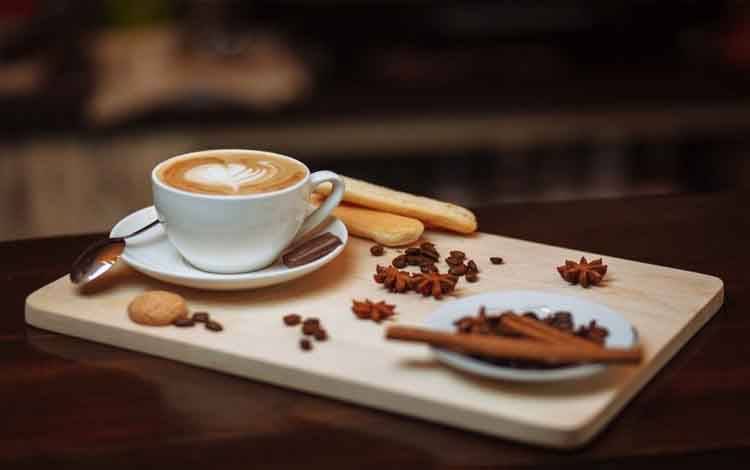 Pentingnya Kurangi Porsi Kopi Selama Ramadan