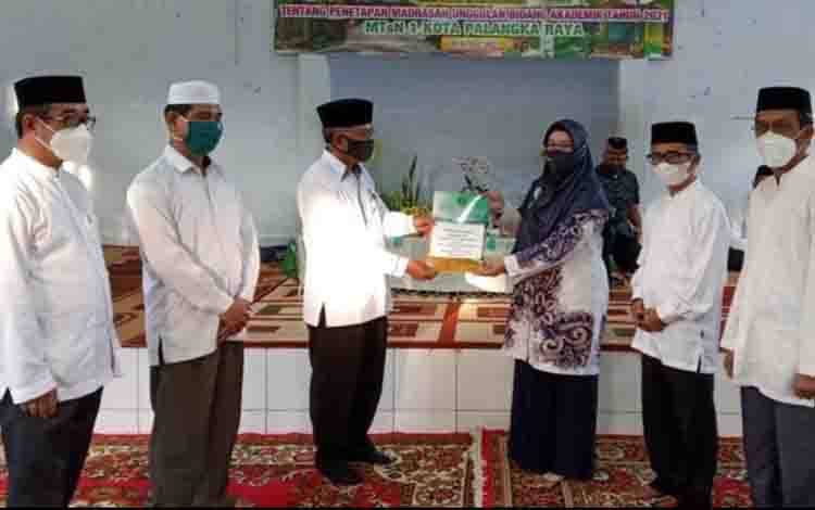 MTsN 1 Kota Palangka Raya Jadi Salah Satu Madrasah Unggulan di Bidang Akademik