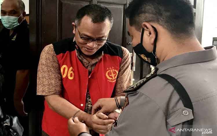 Majelis Hakim Jangan Langgar Hak Jumhur sebagai Terdakwa