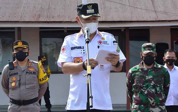 Bupati Barito Selatan Pimpin Apel Gelar Pasukan Operasi Ketupat Telabang 2021